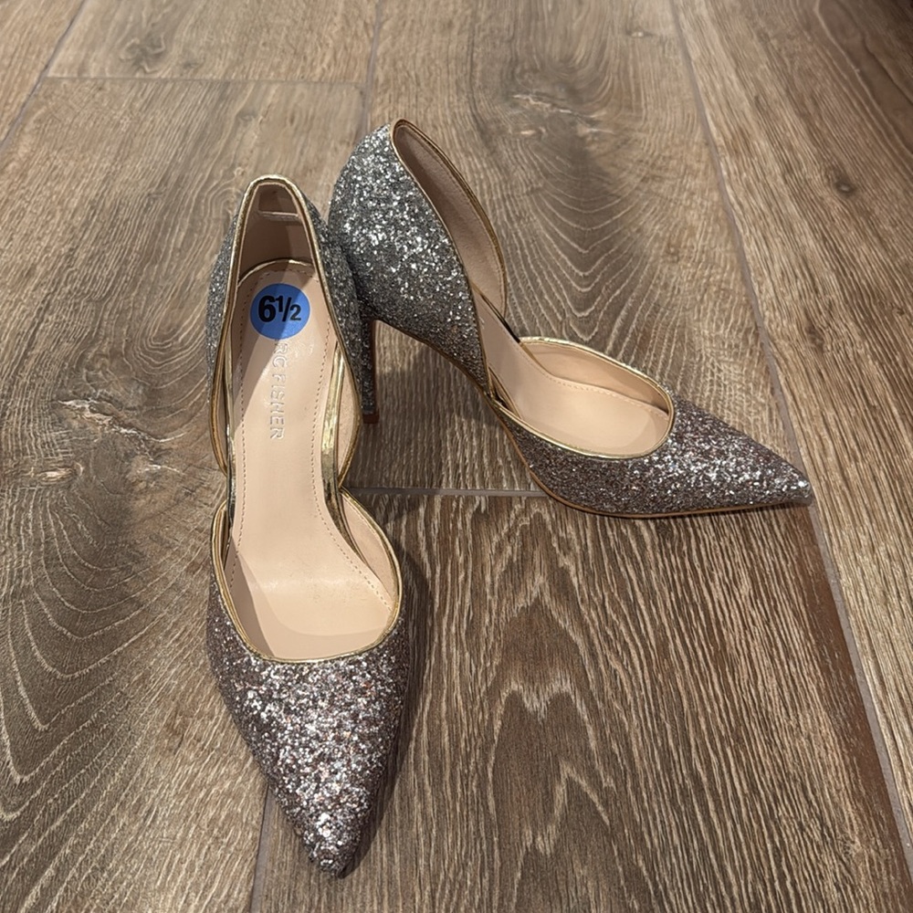 Never worn, brand new Marc Fisher high heels